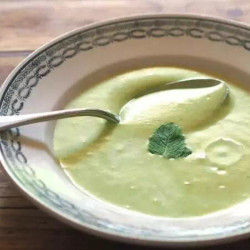 Soupe Froide De Courgettes Et Pois Chiches