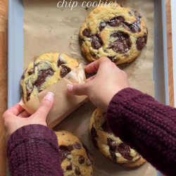 Levain-inspired Two-chip Chocolate Chip Cookies