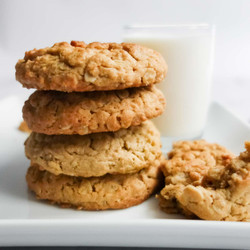 Chewy Peanut Butter Oatmeal Cookies