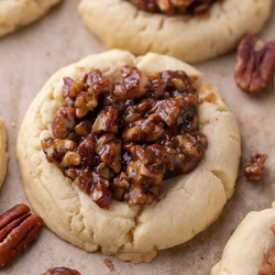 Crumbl Pecan Pie Cookies