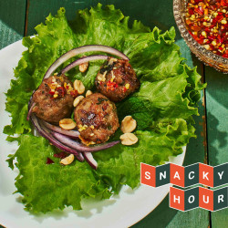 Laab Tod (laab Meatballs)