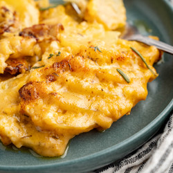 Cheesy Au Gratin Potatoes