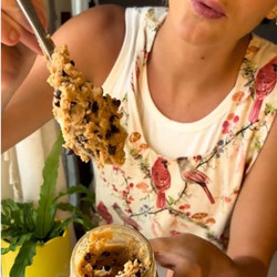 5 Ingredient No Bake Protein Cookie Dough!