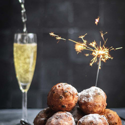 Oliebollen - Traditional Dutch Doughnuts With Beer