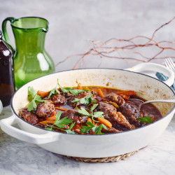 Varkenswangetjes Met Bruin Bier En Aardappelpuree