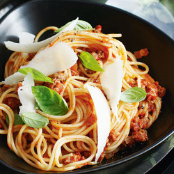 Spaghetti With Spicy Bolognese