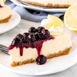 Lemon Cheesecake With Blueberry Compote