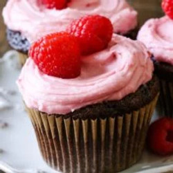 Chocolate Cupcakes With Creamy Raspberry Frosting