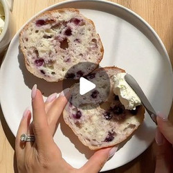 Easy Air Fryer Blueberry Bagels