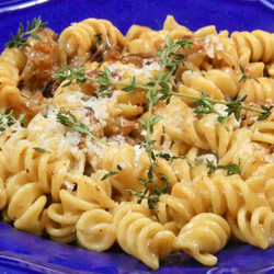 Creamy Caramelized Onion Pasta