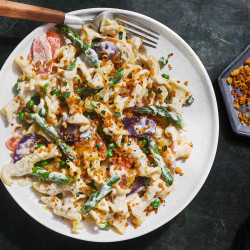 Creamy Vegan Pasta Primavera
