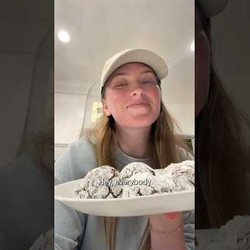 Chocolate Crinkle Cookies