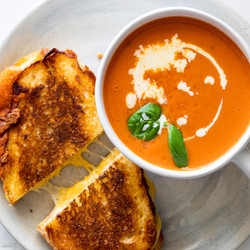 Easy Tomato Soup With Grilled Cheese