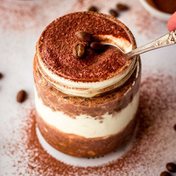 The Best Tiramisu Overnight Oats