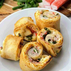 Crab Rangoon Pinwheels