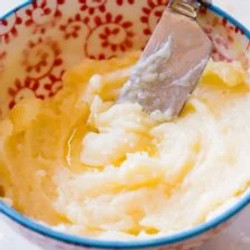 Homemade Honey Butter