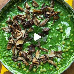 Muscle Building Green Chickpeas With Tofu Cream Cheese And Roasted Mushrooms