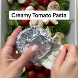 One Pan Creamy Tomato Pasta