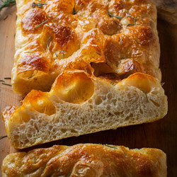 Focaccia In Giornata: Ricetta Facilissima!