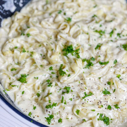 Copycat Olive Garden Alfredo Sauce