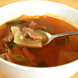 Spicy Radish And Beef Soup (maeun Muguk)