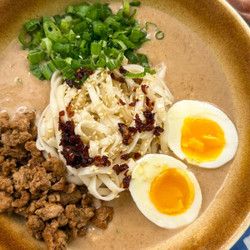 Creamy Peanut Miso Ramen