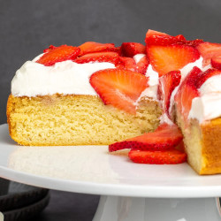Gluten Free Strawberry Shortcake Cake Recipe