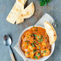 Indiase Curry Met Bloemkool En Kip