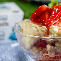 Strawberries And Clotted Cream Shortbread Dessert
