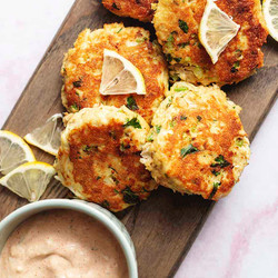 Keto Crab Cakes With Smoky Remoulade