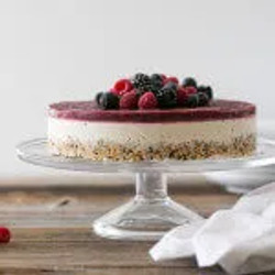 Raw Mixed Berry And Vanilla Bean Cheesecake