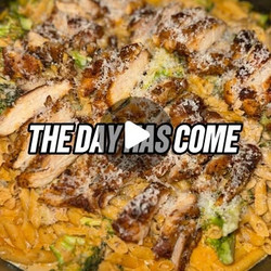 Healthy Chicken Alfredo - One Pan Protein Pasta