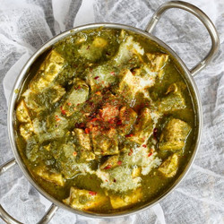 Vegan Palak Tofu "paneer" - Tofu In Spinach Sauce