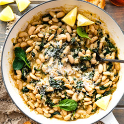 Creamy White Beans With Spinach