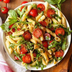 Tomato &amp; Arugula Balsamic Pasta Salad