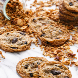 Granola Chocolate Chip Cookies