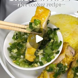 Hainanese Chicken In A Rice Cooker