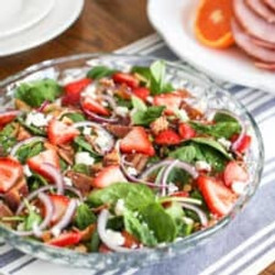 Strawberry Spinach Salad With Lemon Honey Vinaigrette