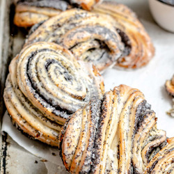 Lemon Mohn Franzbrötchen
