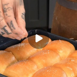 Buttery Parker Rolls