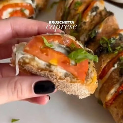 Bruschetta Caprese
