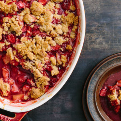 How To Make A Fruit Crumble With Any Kind Of Fruit