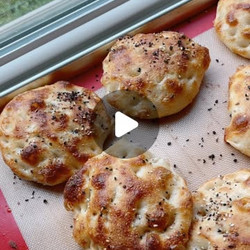 Easy No Knead Mini Focaccia