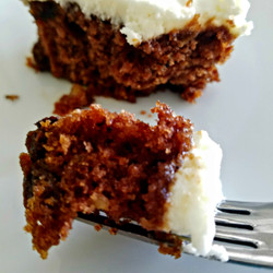 Applesauce Raisin Walnut Cake