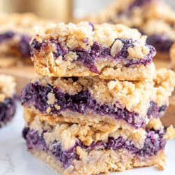 Easy Vegan Mixed Berry Pie Crumble Bars