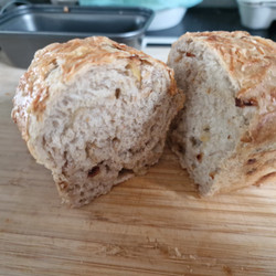 Knoflook-ui-brood
