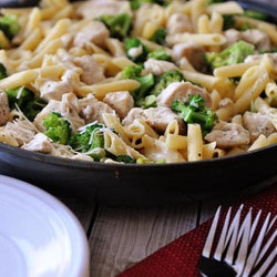 Skillet Creamy Lemon Chicken Pasta With Broccoli