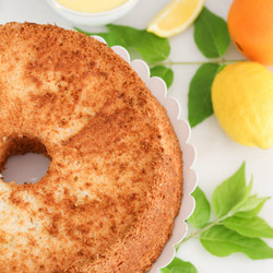 Fresh Citrus Angel Food Cake With Lemon Curd