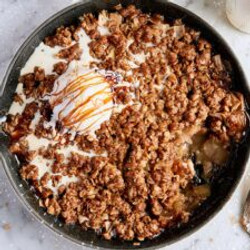 Skillet Apple Crisp Recipe With Oatmeal Crumble