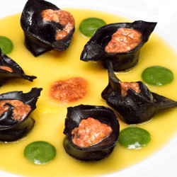 'black Is Back' – Mussel Tortelli With Sea Urchin Emulsion